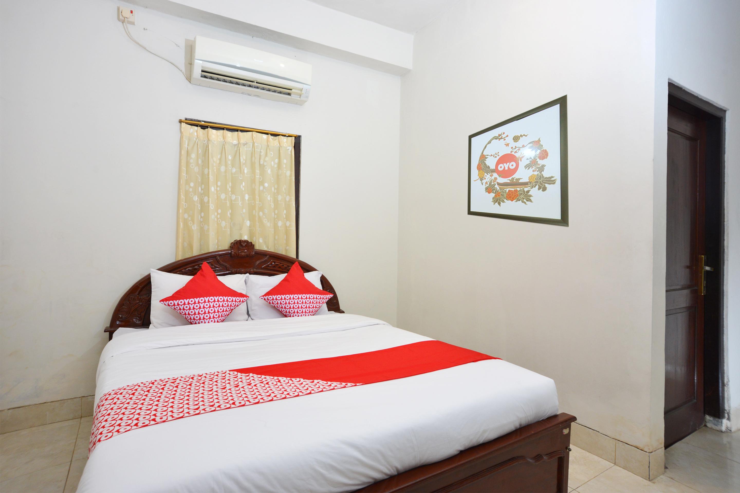 Oyo 586 Hotel Wijaya Kalasan Exterior photo